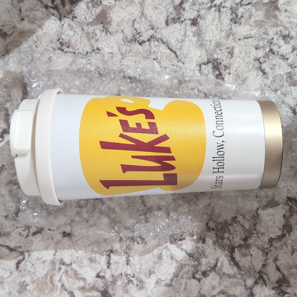 Gilmore Girls Gift Bundle (Luke's Diner Tumbler, T-shirt & Cosmetic Pouch) ๐ - Picture 12 of 16